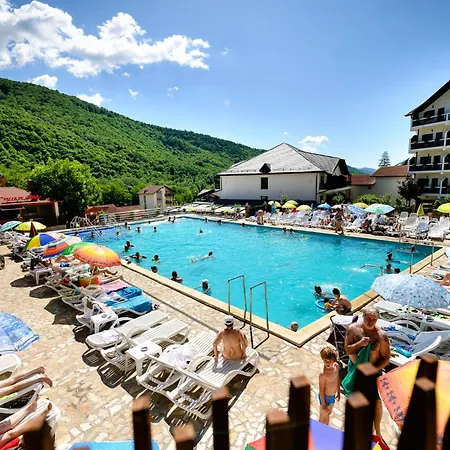 Hotel Complex Turistic Casa Romaneasca Calimanesti